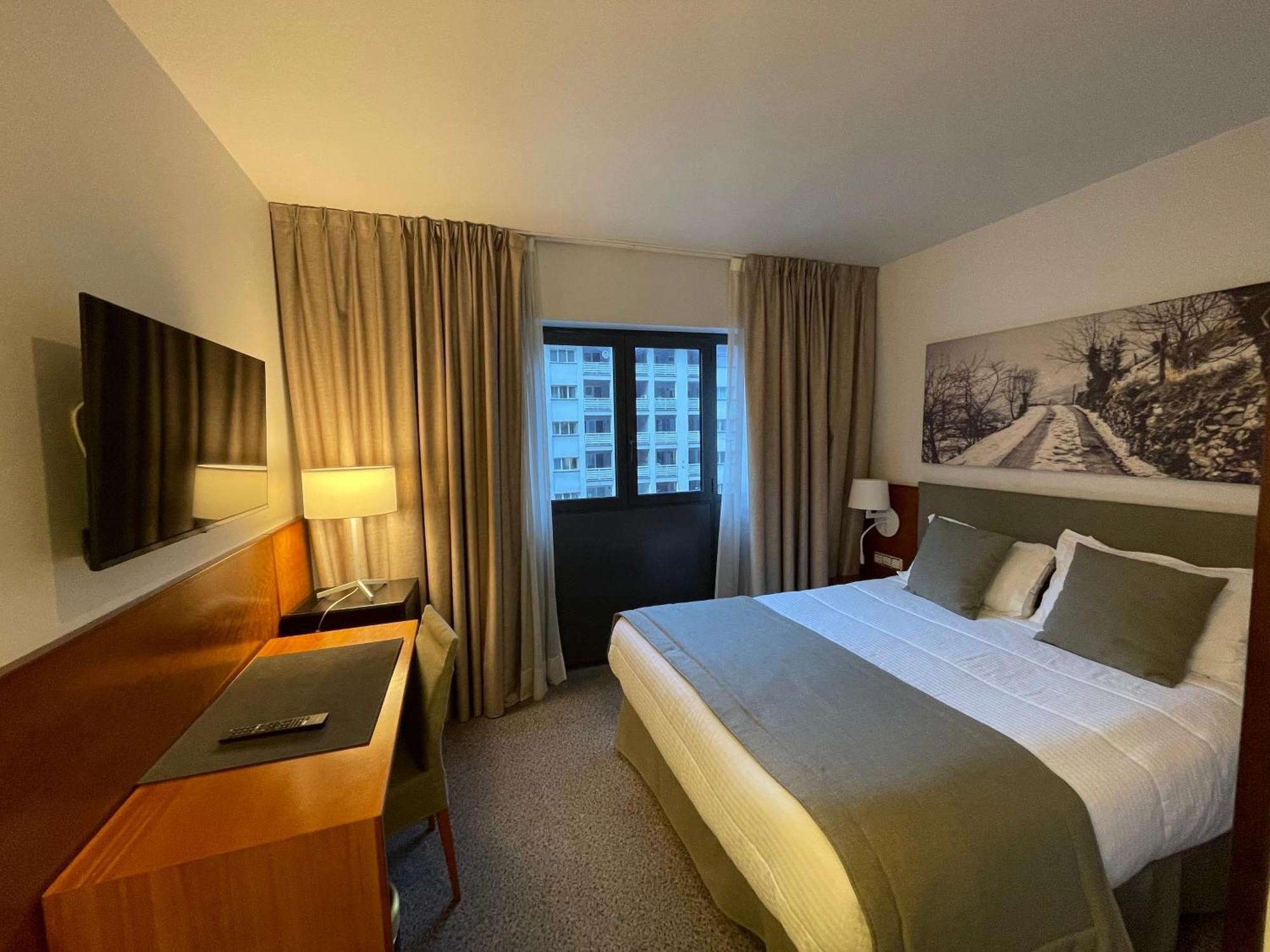 ซีนิท ดิโพลเมติก Hotel อันดอร์รา ลา เวลลา ภายนอก รูปภาพ